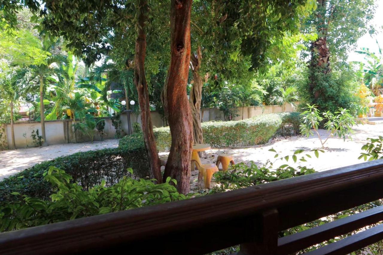 Baan Srinimit Apartment Koh Samui Buitenkant foto